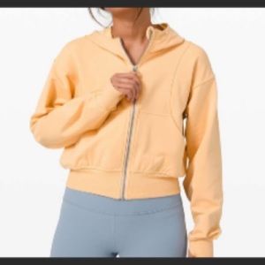 Lululemon catch a breath cropped hoodie ivory peach